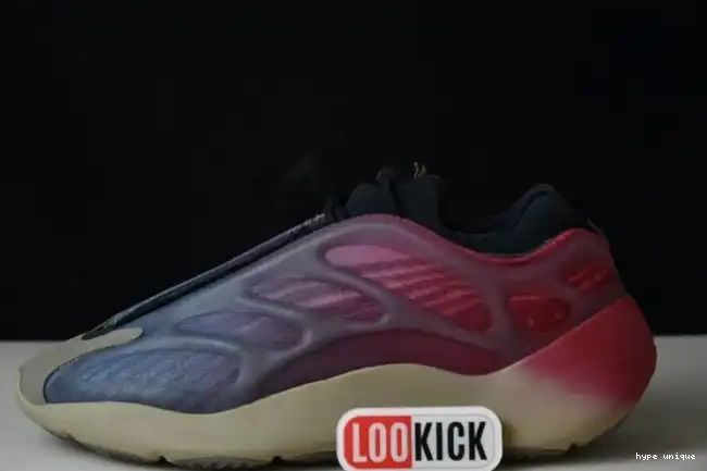 hype GW1814 Yeezy Adidas Fade V3 700 Carbon 0601